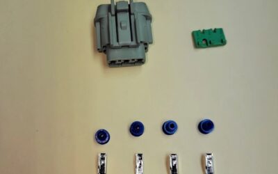 3 pin light gray Nissan connector