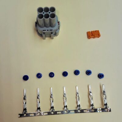 6 pin male light gray Nissan connector