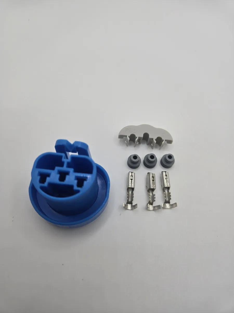 9007 Headlight Connector - Image 3