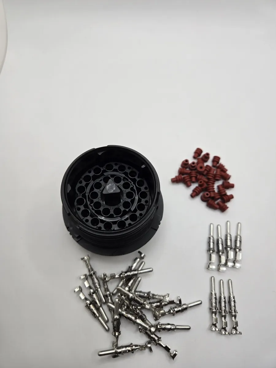 BMW E36 X20 Connector - Body Side